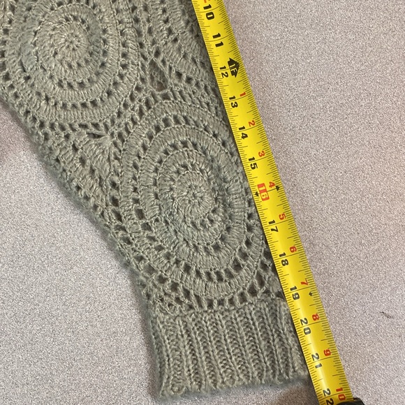 Romeo & Juliet - Grey long sleeve sweater. Size L - Picture 8 of 8